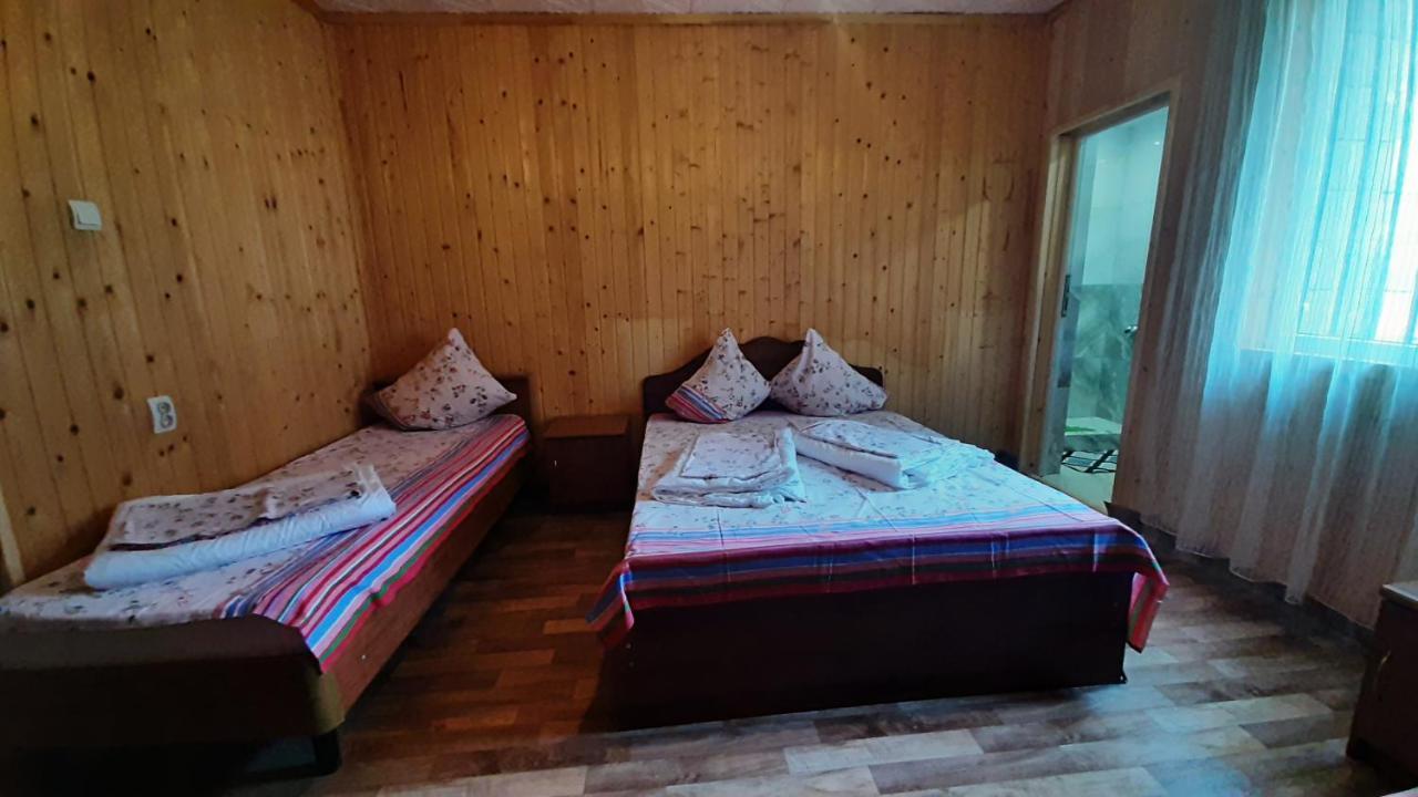 Zolotaya Buhta 10 Hotel Pizunda Exterior foto