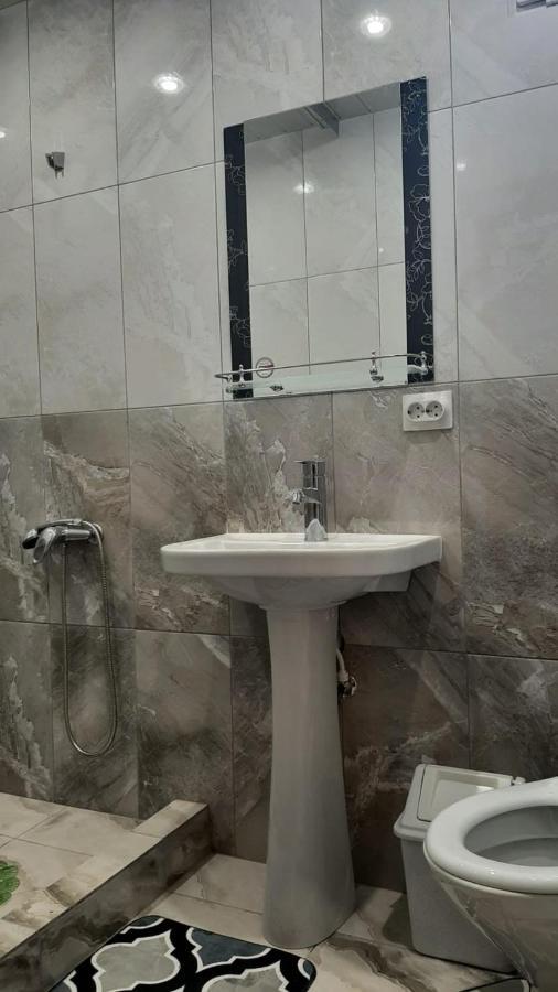 Zolotaya Buhta 10 Hotel Pizunda Quarto foto