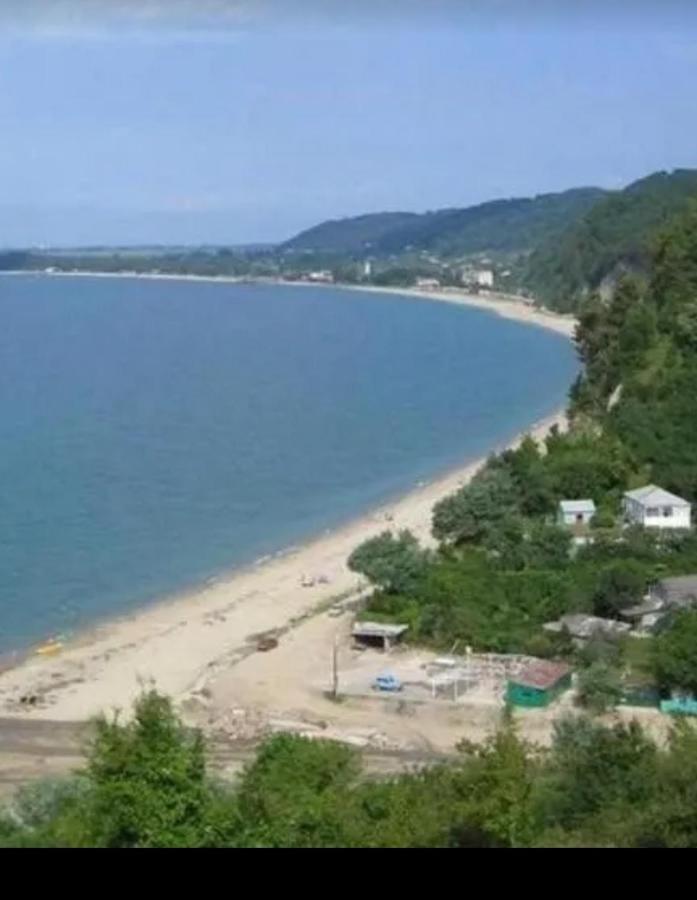 Zolotaya Buhta 10 Hotel Pizunda Exterior foto